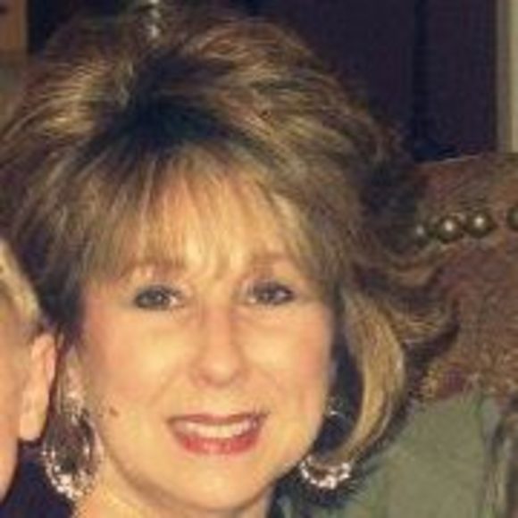 Meet your Posher, Michelle - Picture 1 of 1